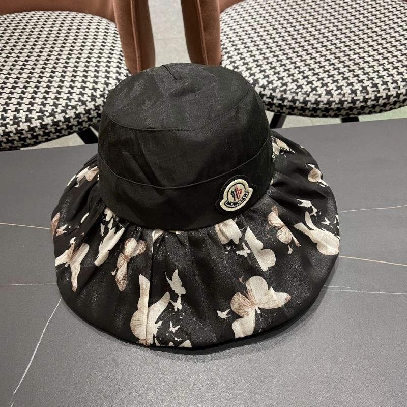 Moncler Caps Soft 257455