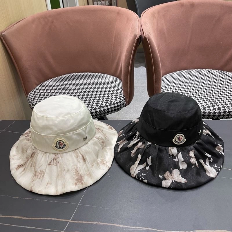 Moncler Caps Soft 257455