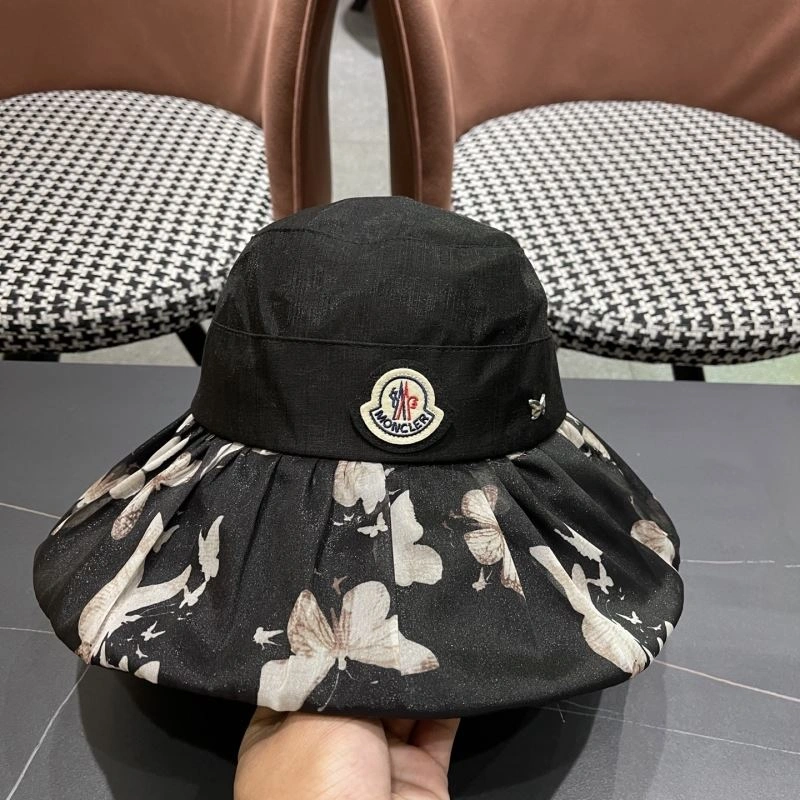 Moncler Caps Soft 257455