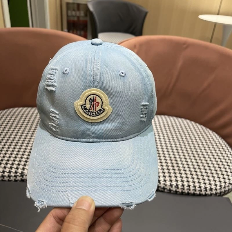 Moncler Caps Reliable 257429