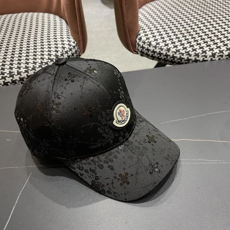 Moncler Caps Youthful 257407