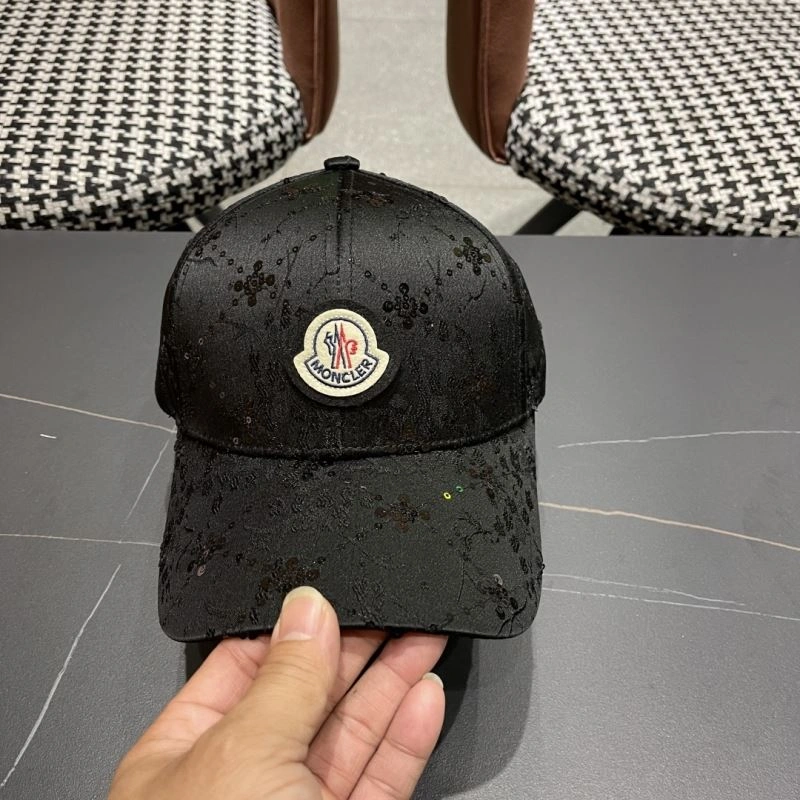 Moncler Caps Youthful 257407
