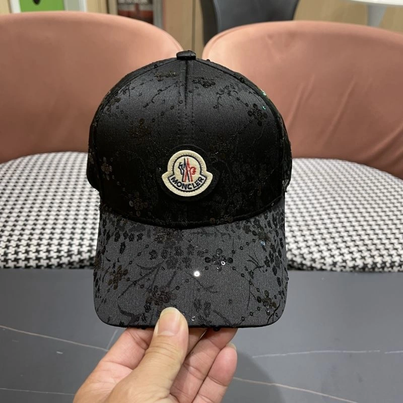 Moncler Caps Youthful 257407