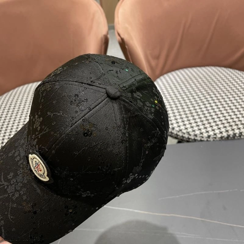 Moncler Caps Youthful 257407