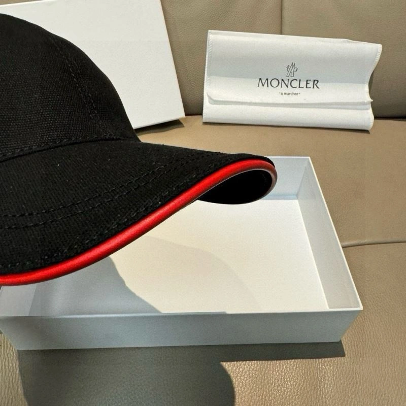 Moncler Caps WaterResistant 257396