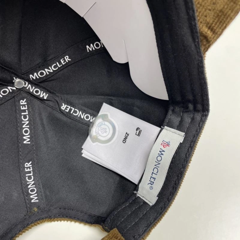 Moncler Caps Stylish 257383