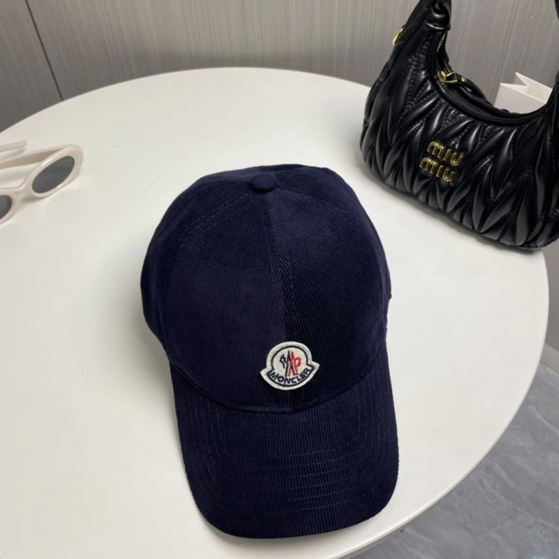 Moncler Caps Neat 257384