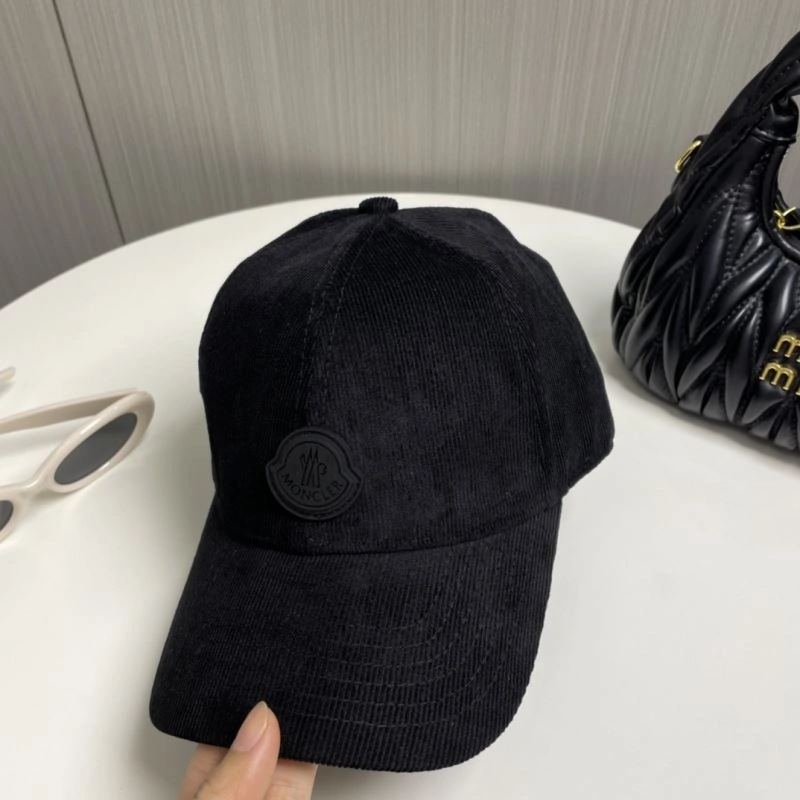 Moncler Caps Flexible 257380