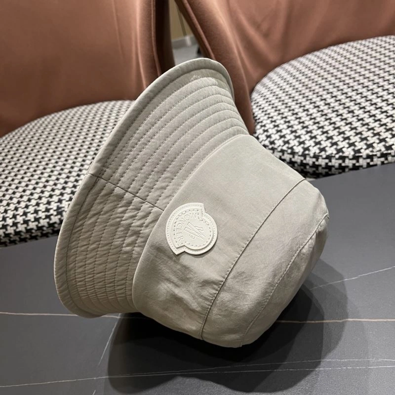 Moncler Caps Bright 257378