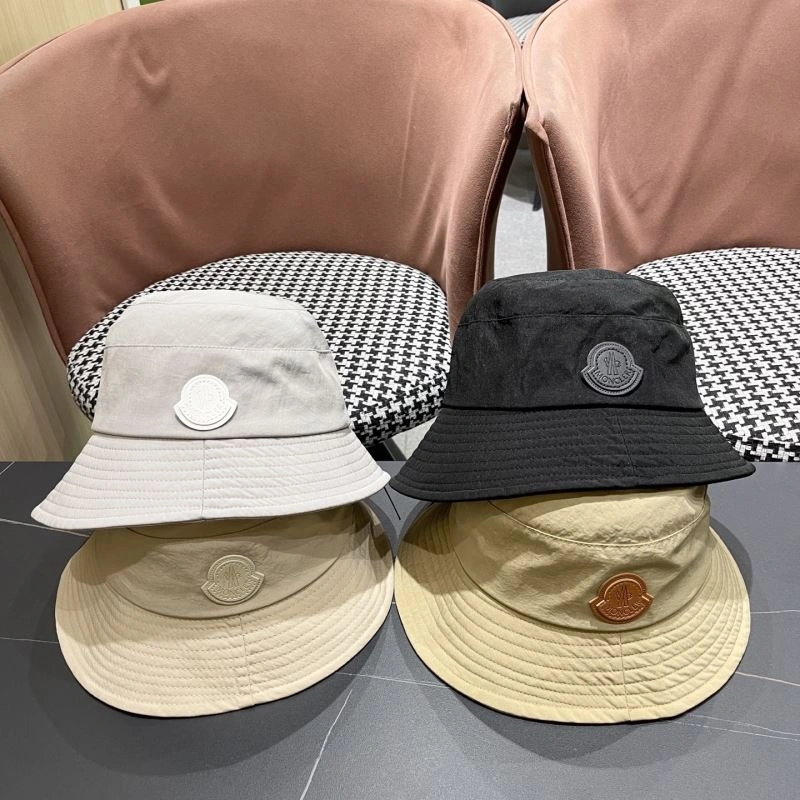 Moncler Caps Bright 257378