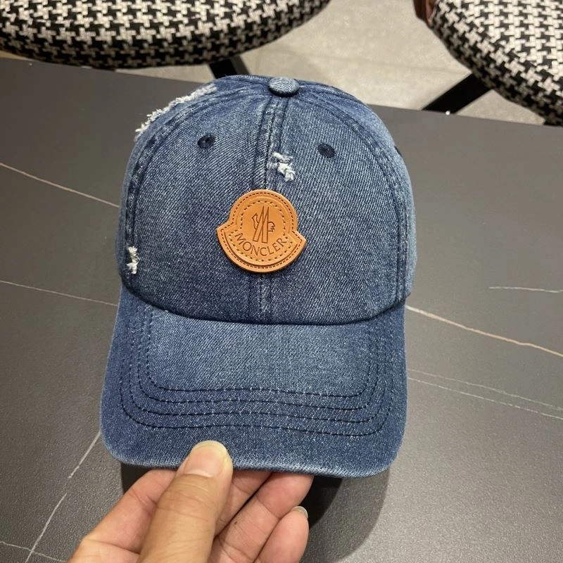 Moncler Caps Comfortable 257375