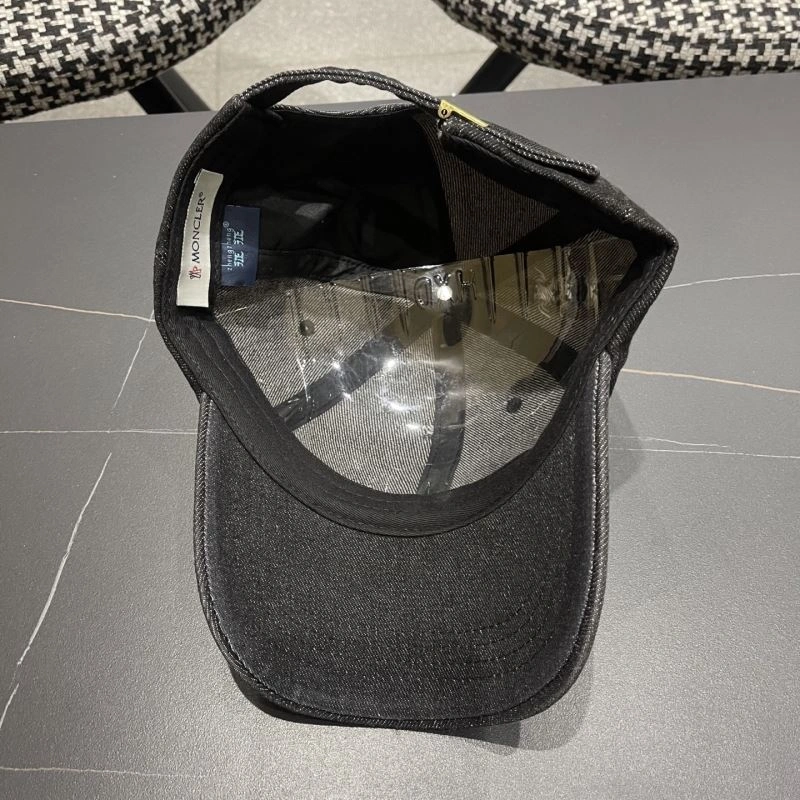 Packable Moncler Caps 257369