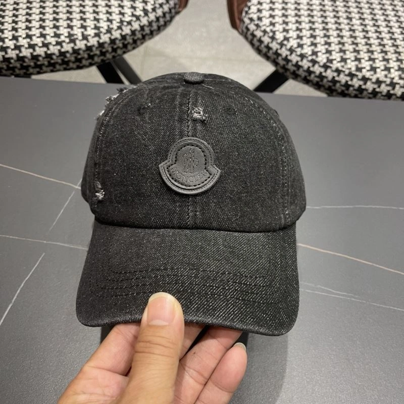Packable Moncler Caps 257369