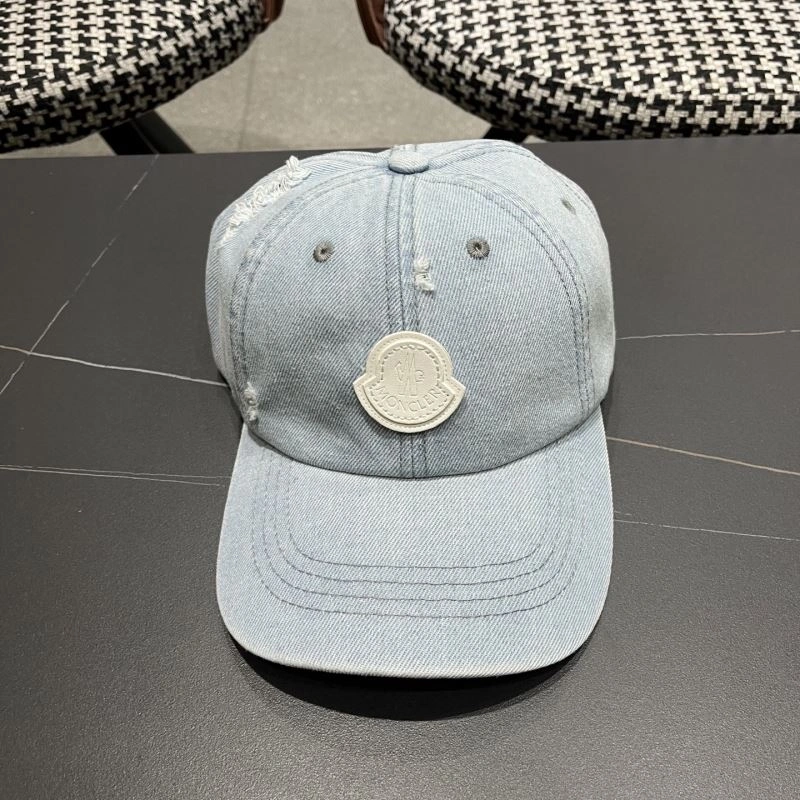 Compact Moncler Caps 257360