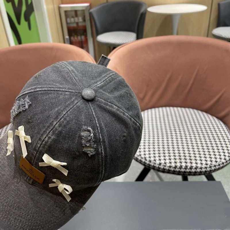 Moncler Caps Elegant 257344