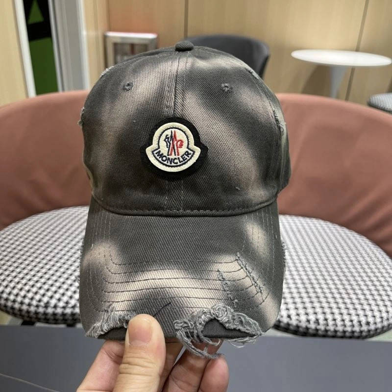 Moncler Caps Refined 257357