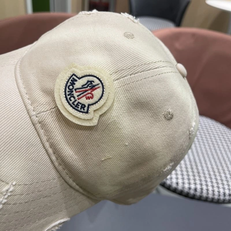 Comfortable Moncler Caps 257354