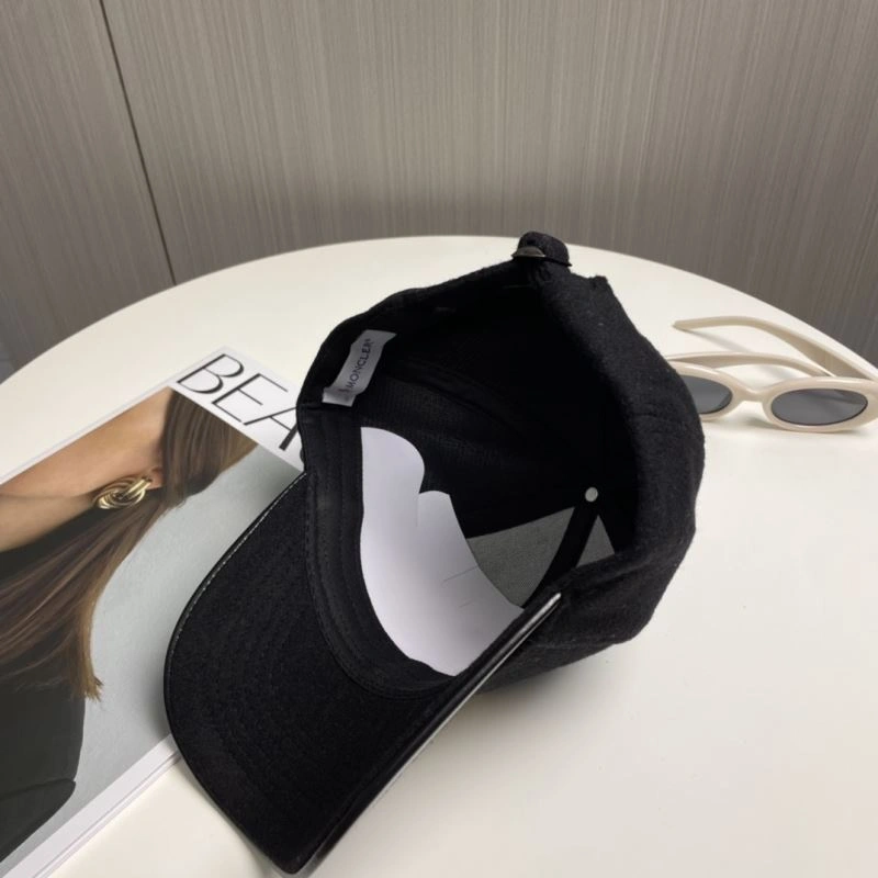 Moncler Caps UrbanChic 257340