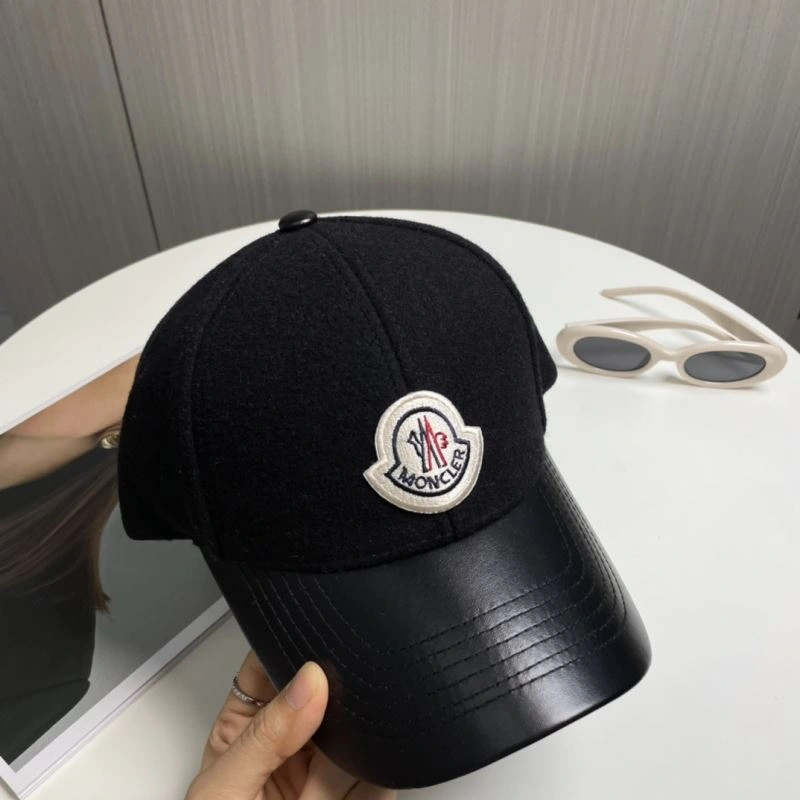 Moncler Caps UrbanChic 257340