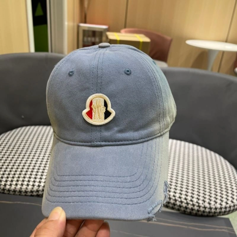Contemporary Moncler Caps 257335