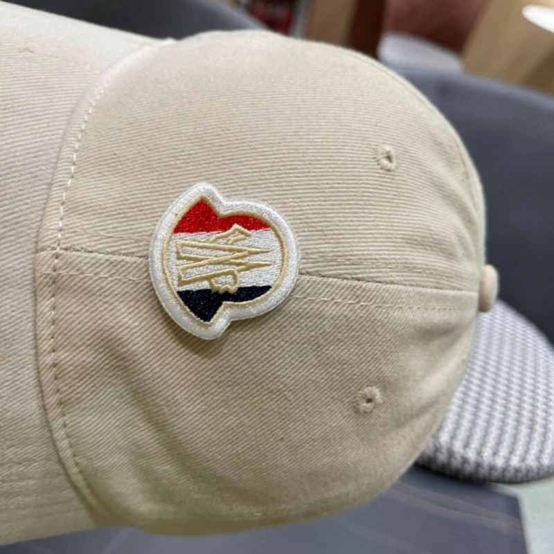 Moncler Caps GoAnywhere 257333