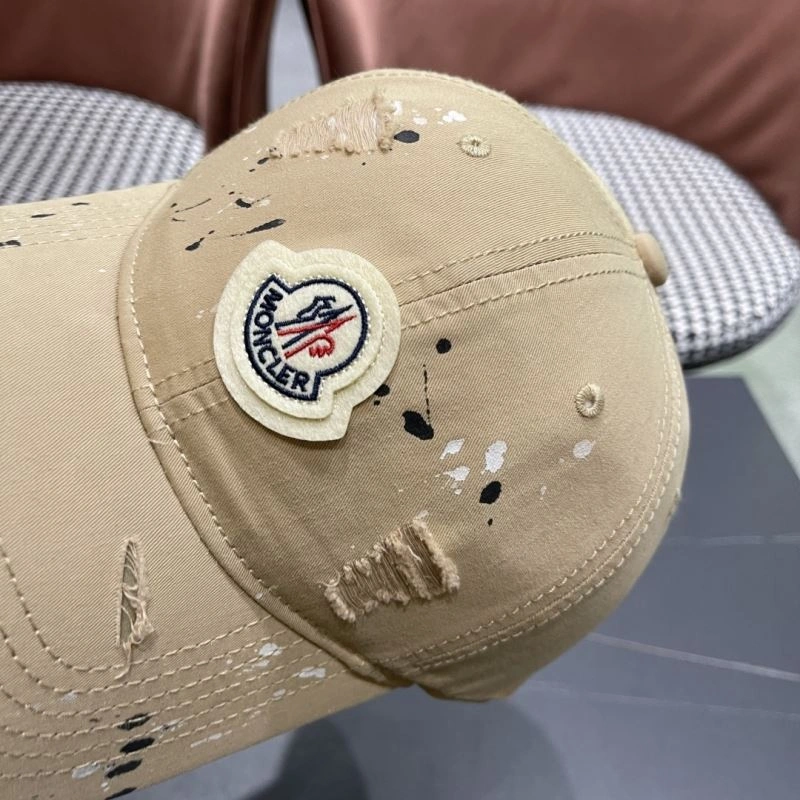 Comfortable Moncler Caps 261653