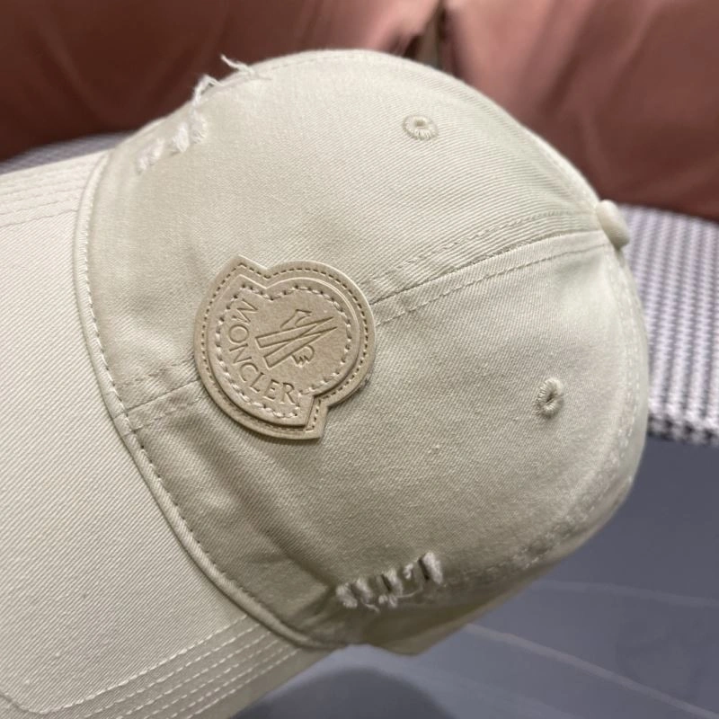 Moncler Caps Sophisticated 261647