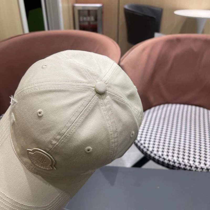 Moncler Caps Sophisticated 261647