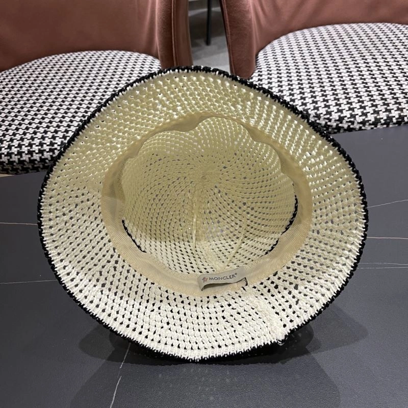 Moncler Caps Vibrant 261642