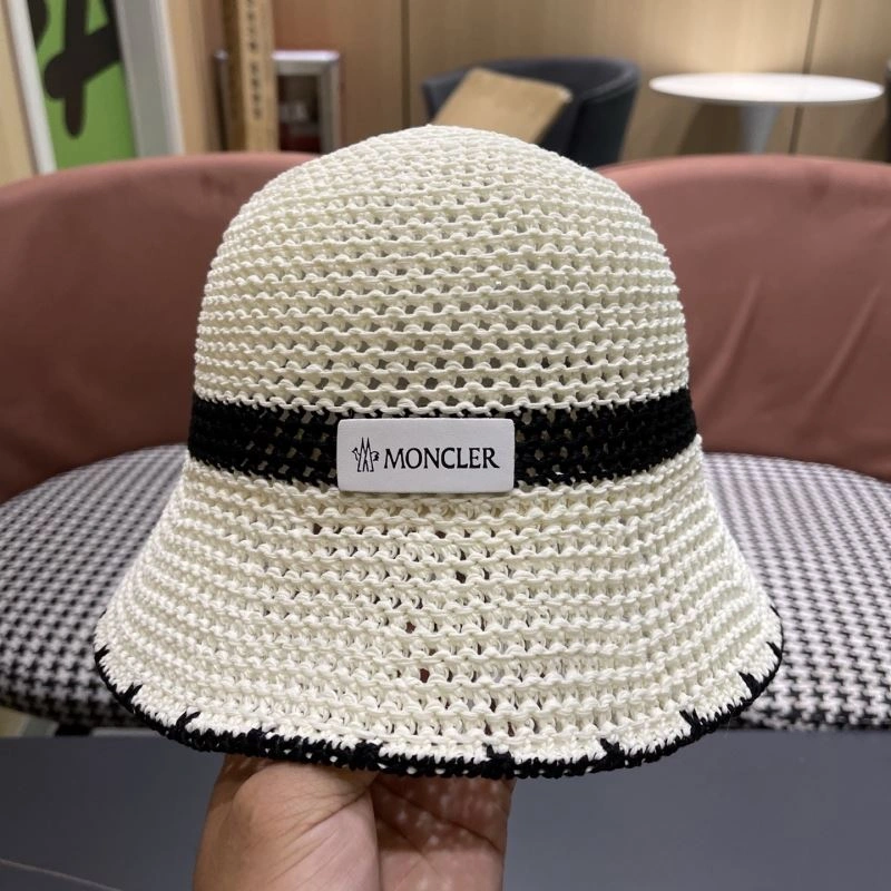 Moncler Caps Vibrant 261642