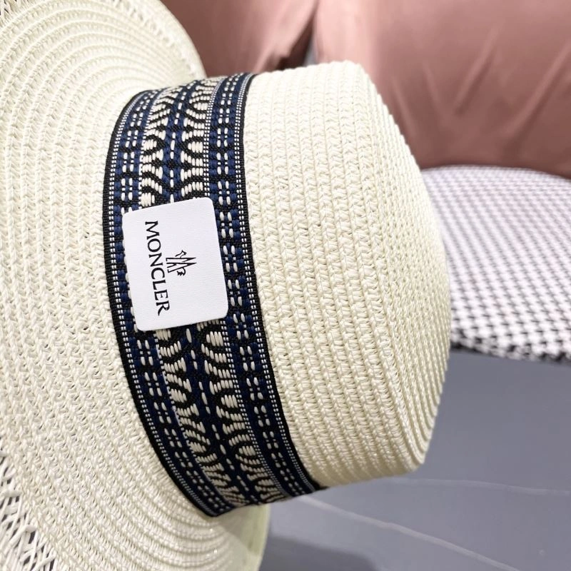 Moncler Caps Durable 261635