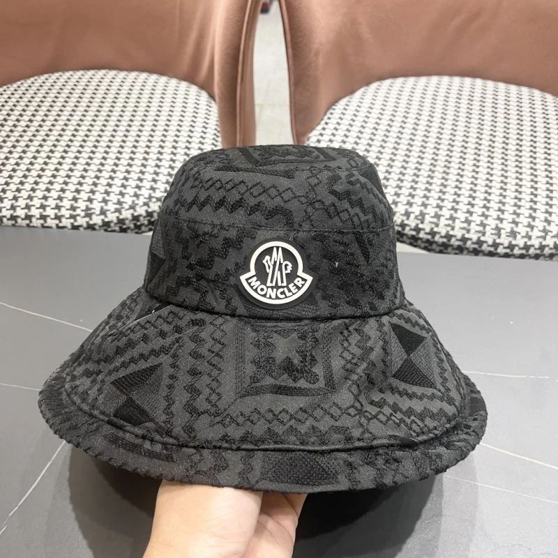 Moncler Caps Vibrant 261636