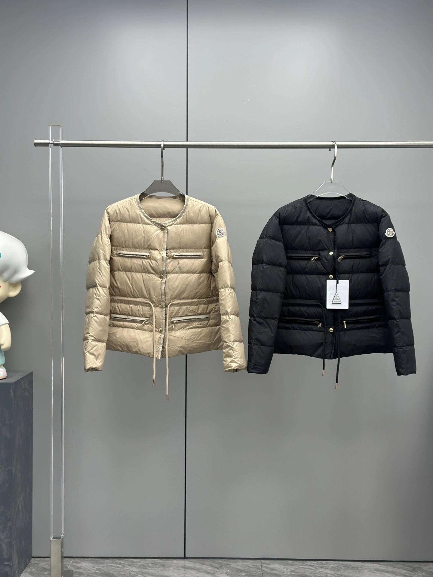 Moncler Down Jackets Snug 146704