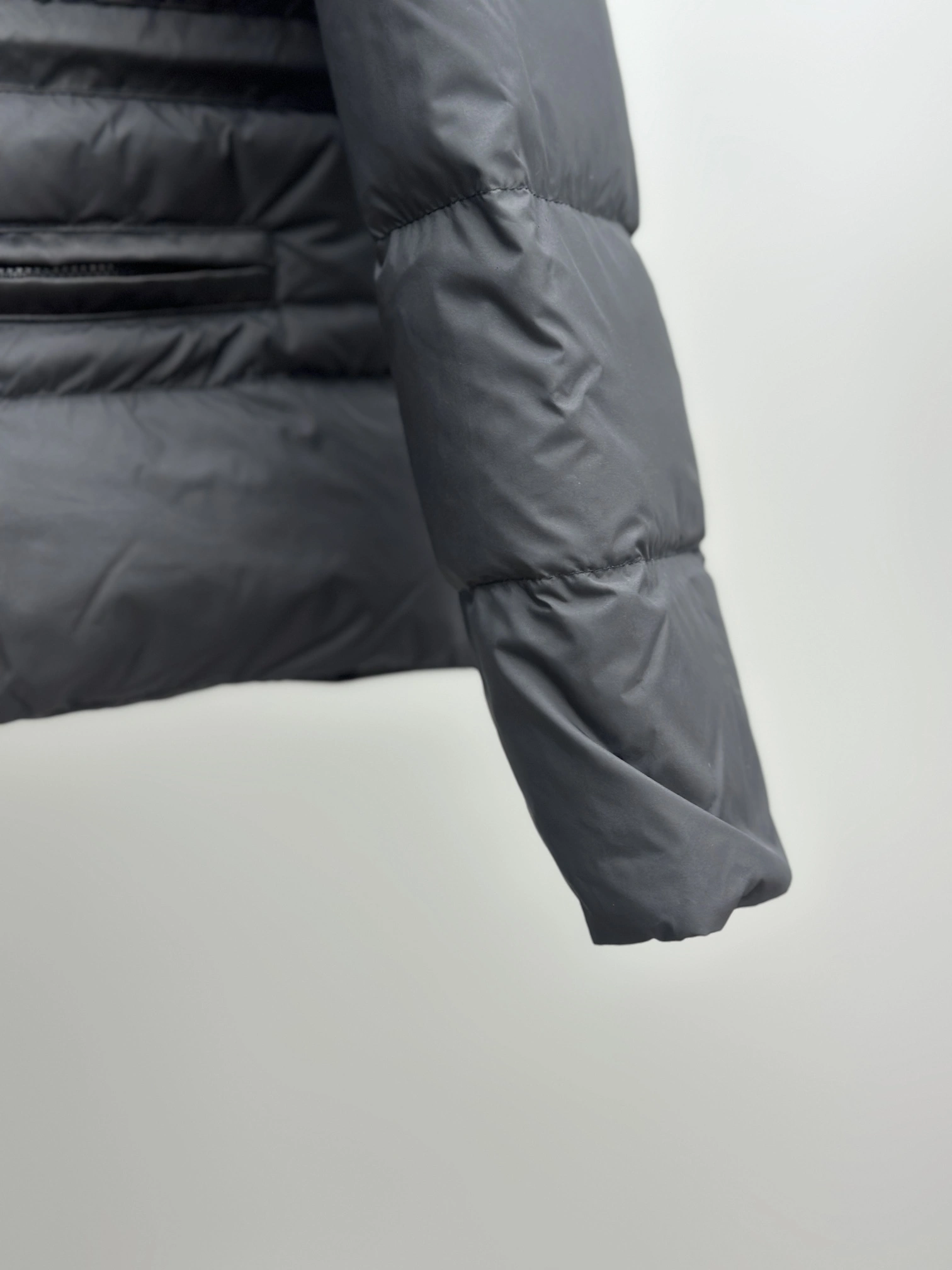 Moncler Down Jackets Snug 146704
