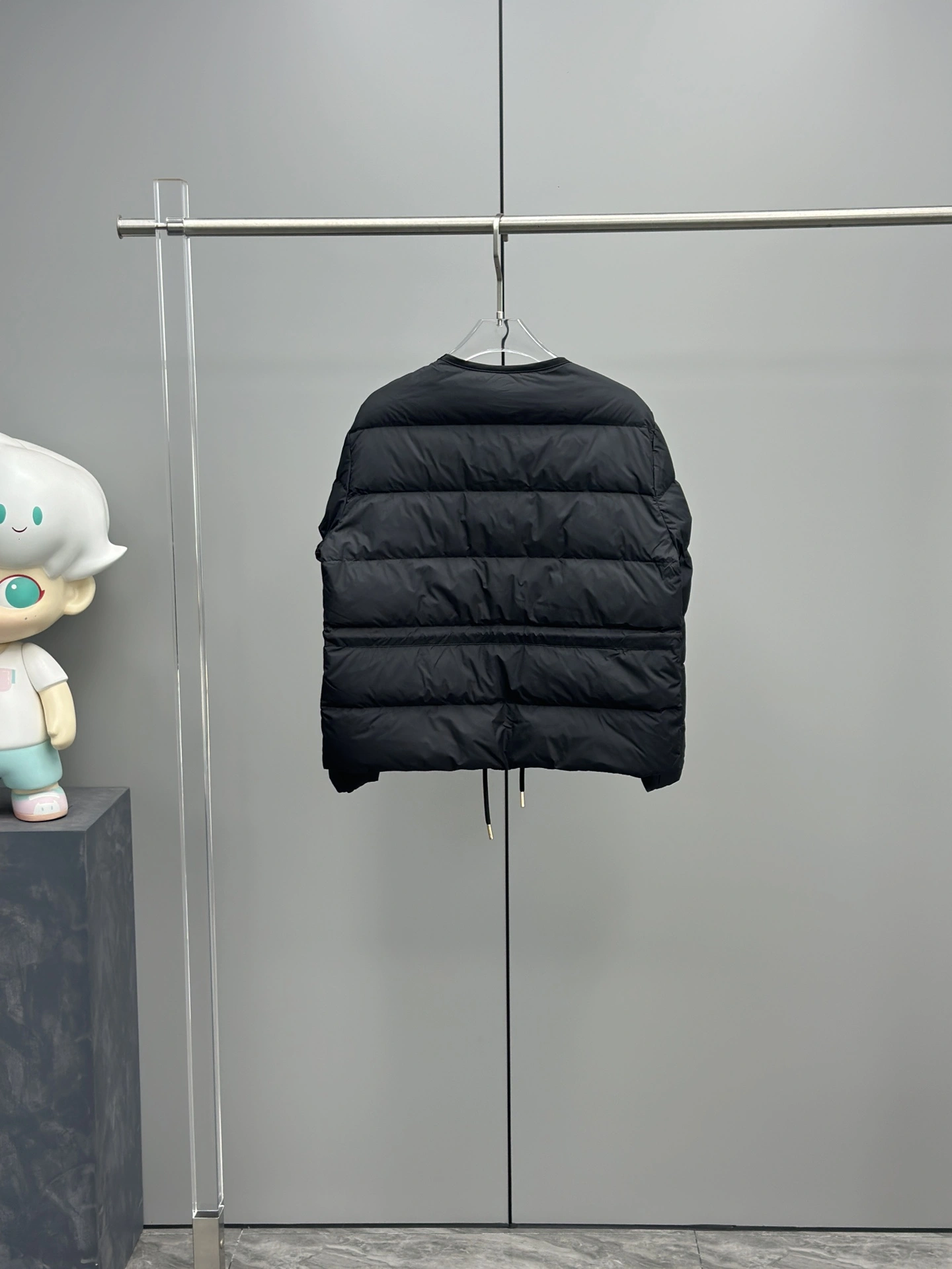 Moncler Down Jackets Snug 146704