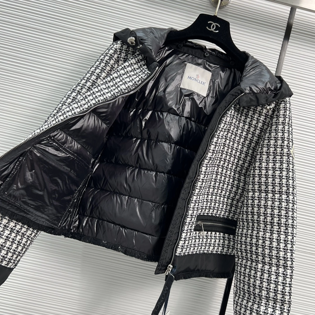 Moncler Down Jackets Original 146703
