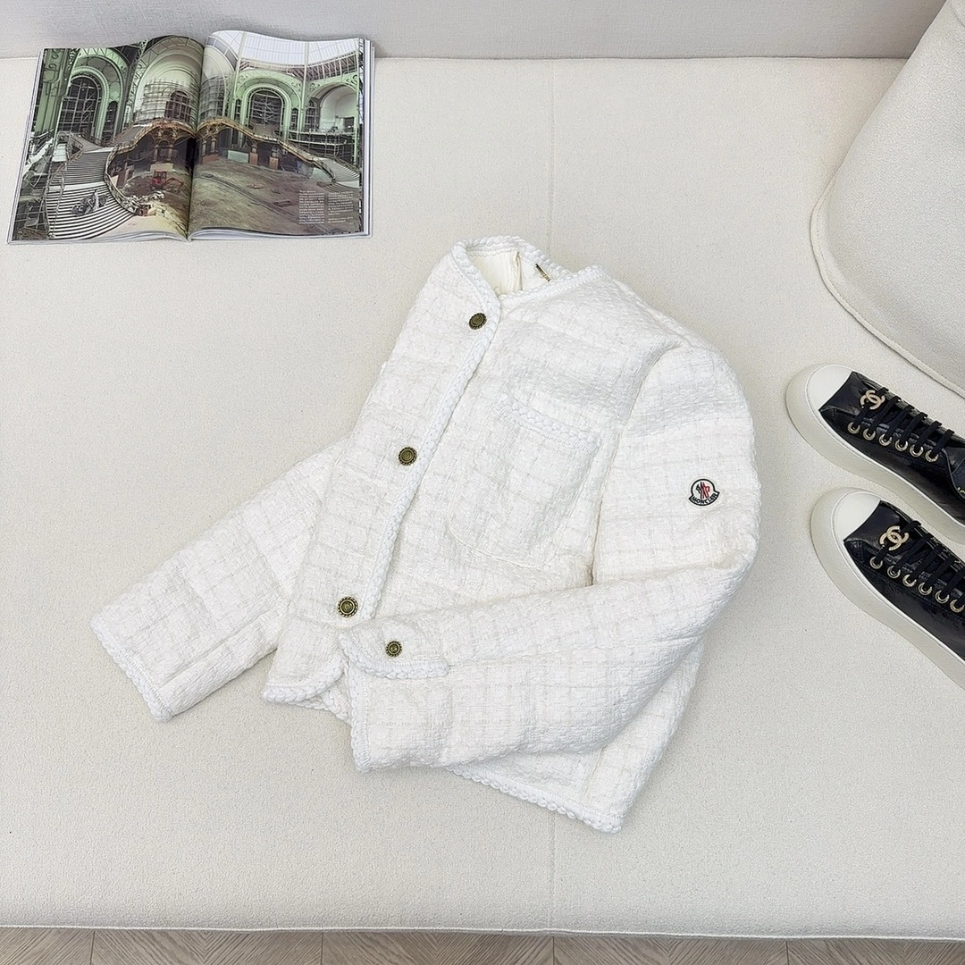 Sophisticated Moncler Down Jackets 146708