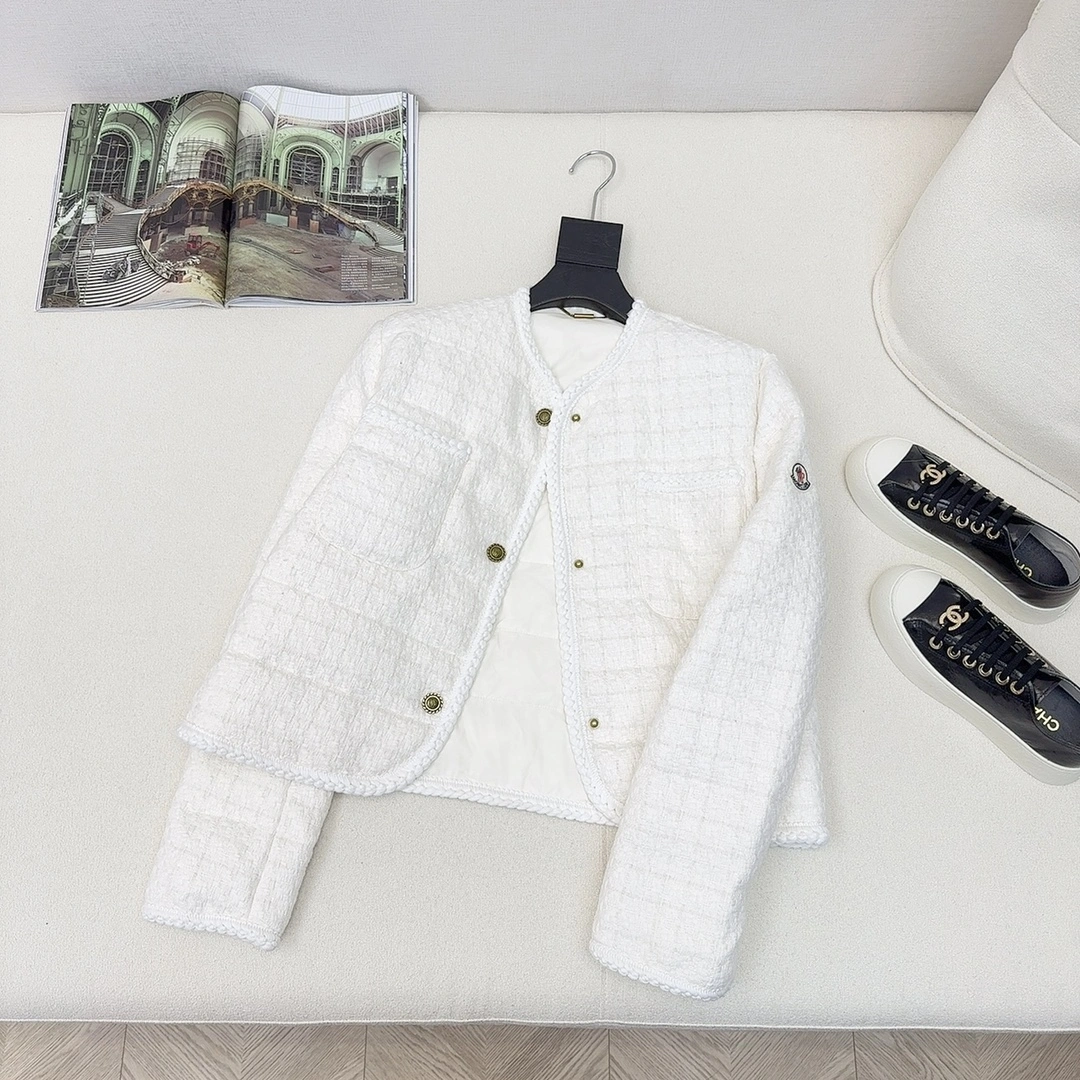 Sophisticated Moncler Down Jackets 146708