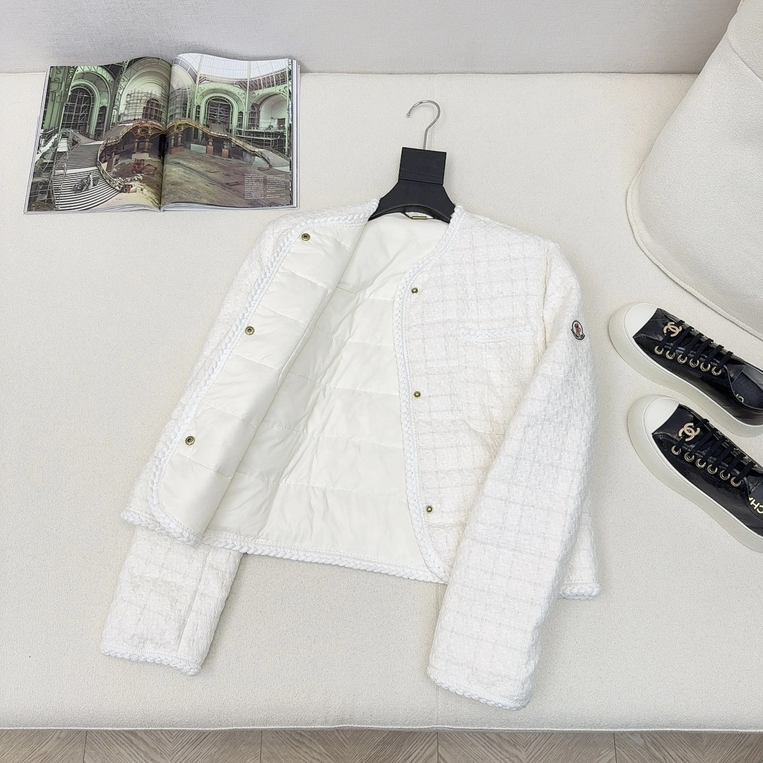 Sophisticated Moncler Down Jackets 146708