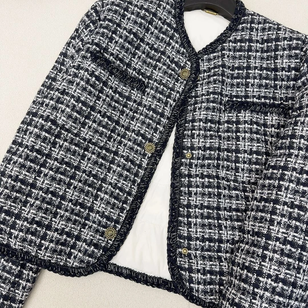 Moncler Down Jackets Modern 146689