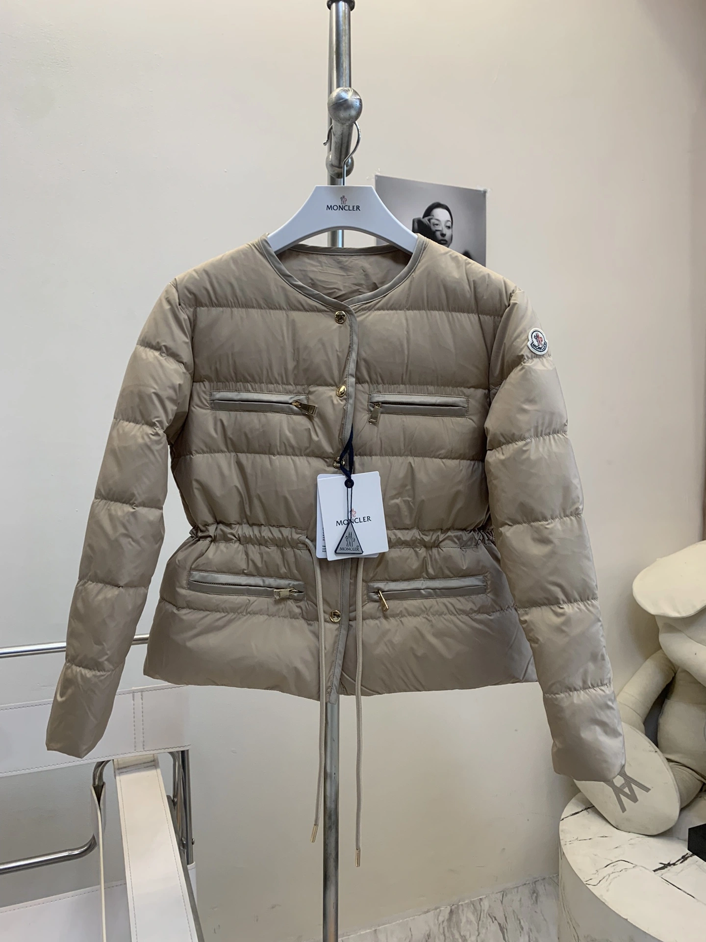 Premium Moncler Down Jackets 146688