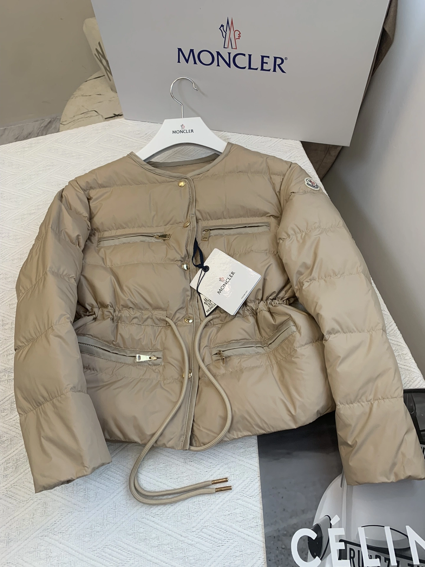 Premium Moncler Down Jackets 146688