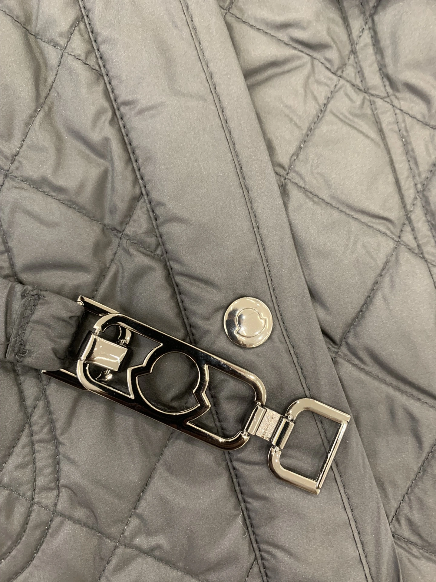 Moncler Down Jackets Popular 146685