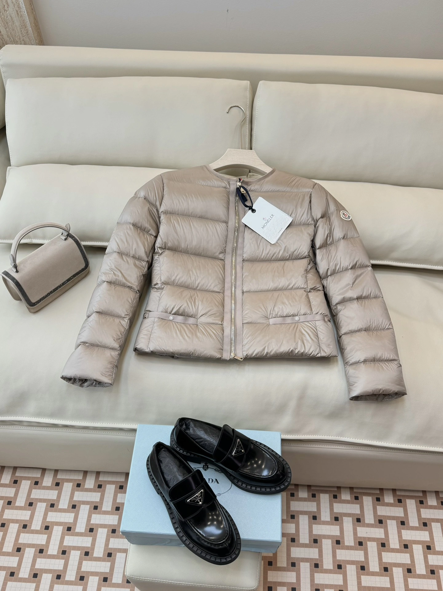FashionForward Moncler Down Jackets 146682