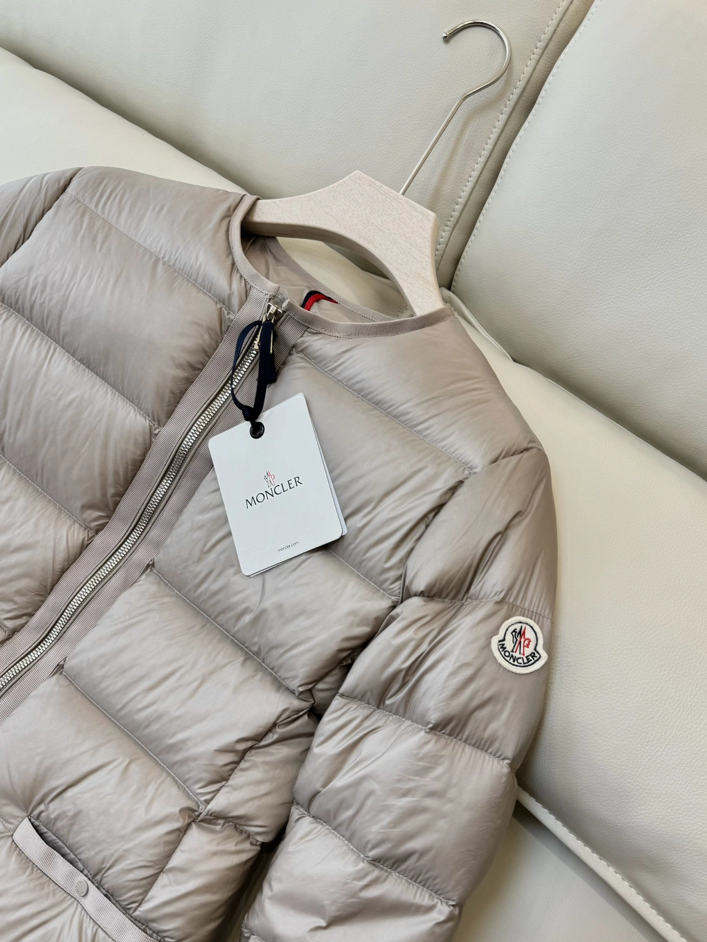 FashionForward Moncler Down Jackets 146682