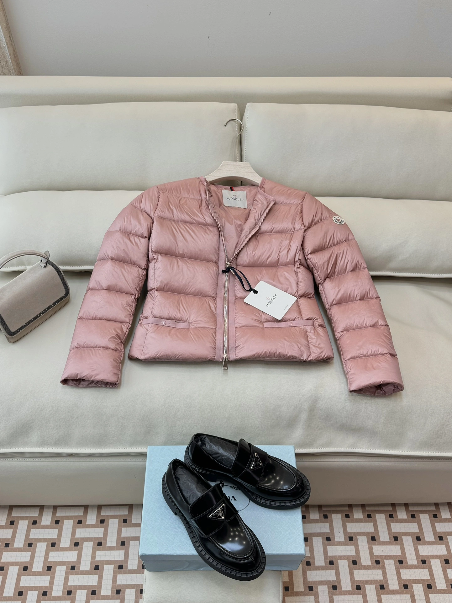 Moncler Down Jackets Durable 146680