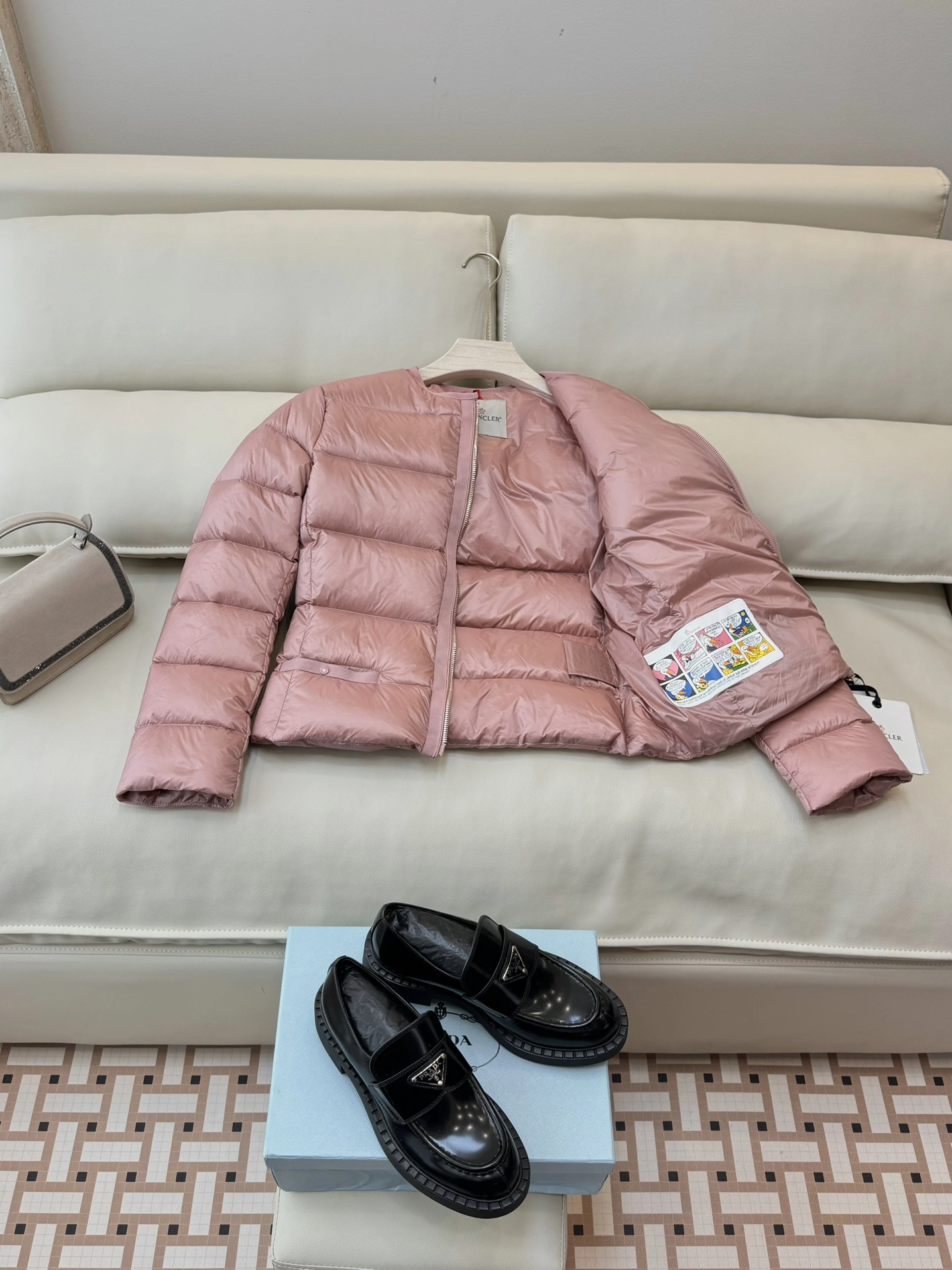 Moncler Down Jackets Durable 146680