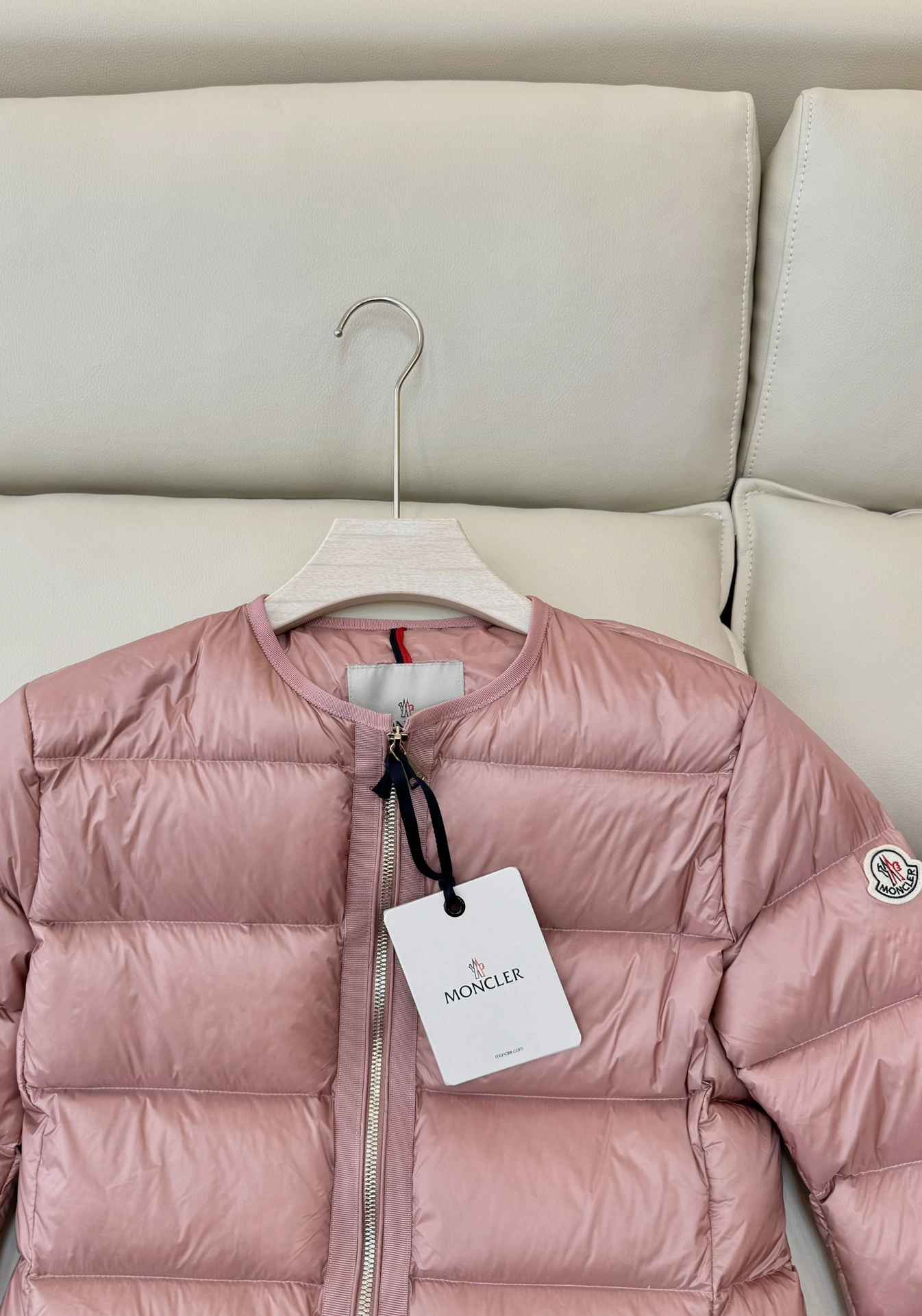 Moncler Down Jackets Durable 146680