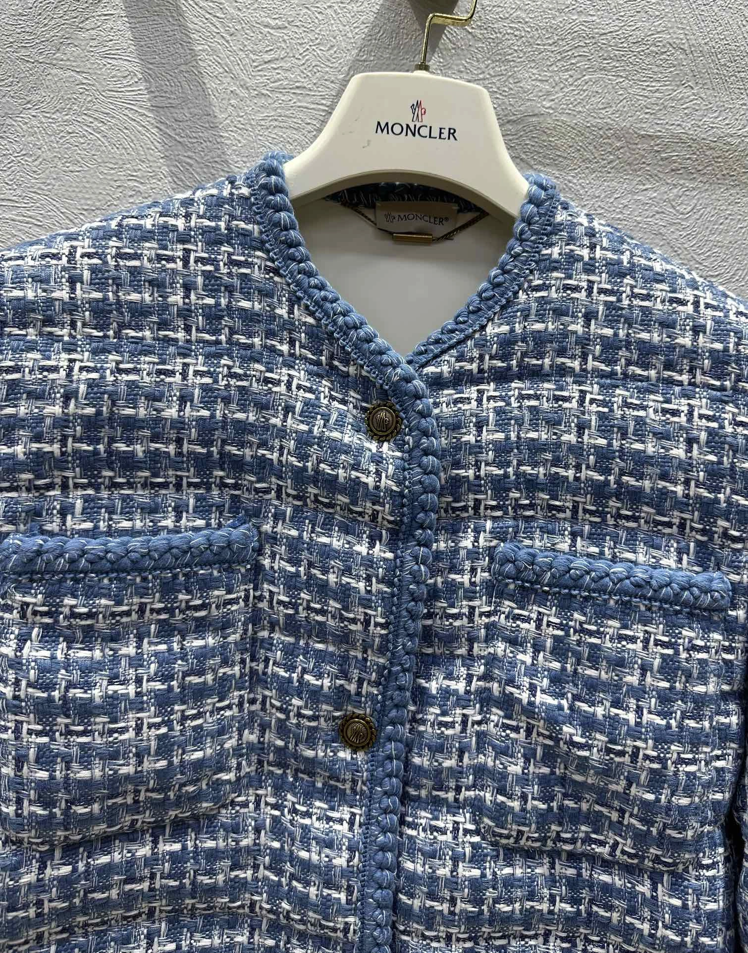 Compact Moncler Down Jackets 146667
