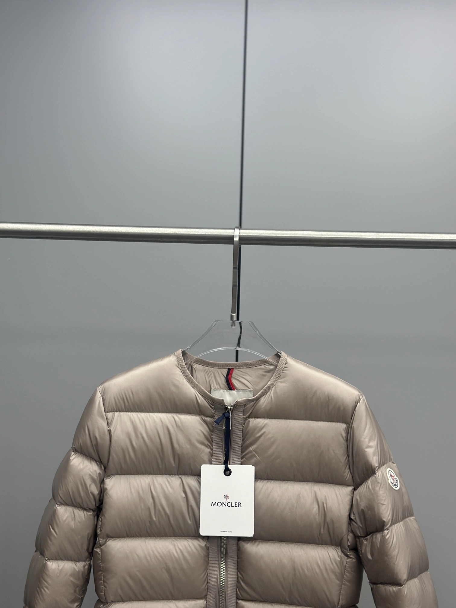 Moncler Down Jackets FlexibleFit 146679